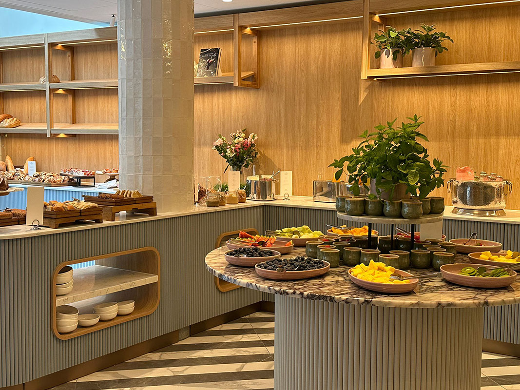 Britannia hotel - 33-01.jpg