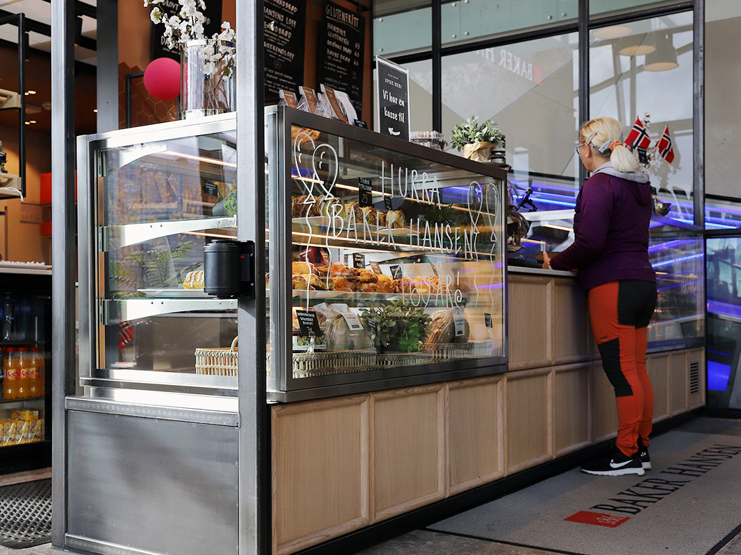 Baker Hansen Bakery - 21-01.jpg